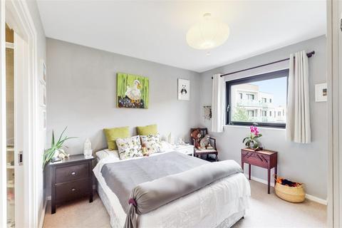 289 Williams Way, Wembley, HA0 2FW