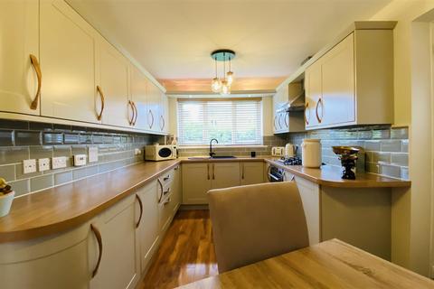 18 Douglas Way, Murton, Seaham, SR7 9HX