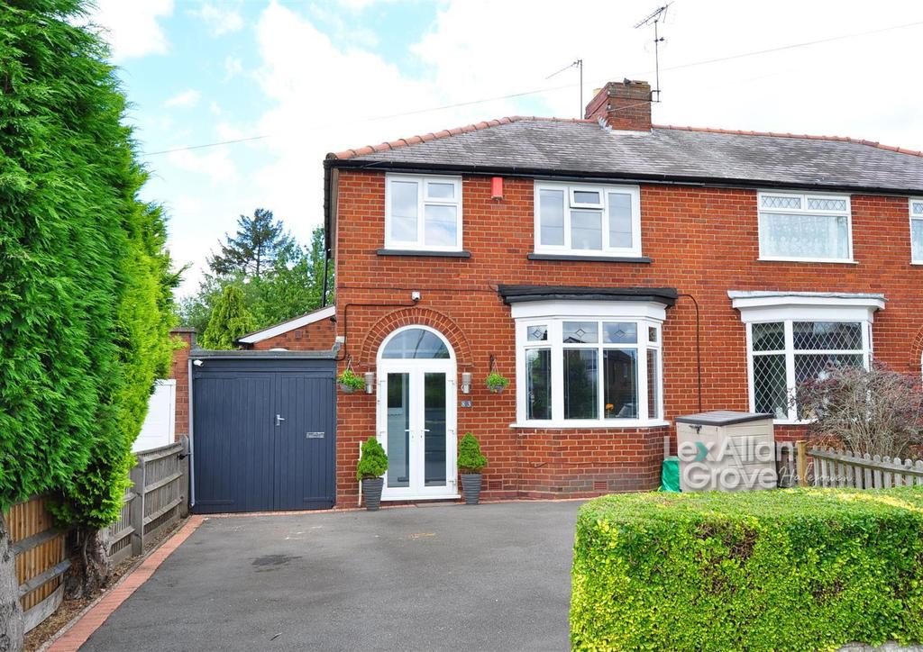 St Kenelms Avenue, Halesowen 3 bed semidetached house £349,950