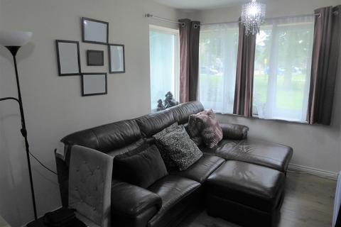 2 Blackburn Way, Hounslow, TW4 5AH