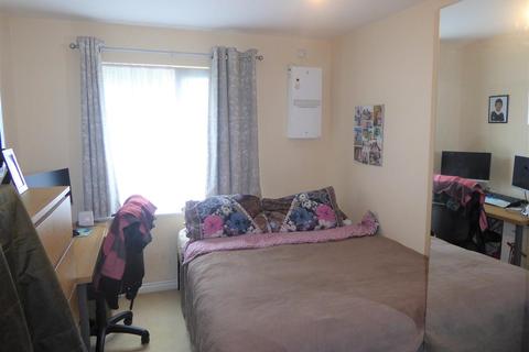2 Blackburn Way, Hounslow, TW4 5AH