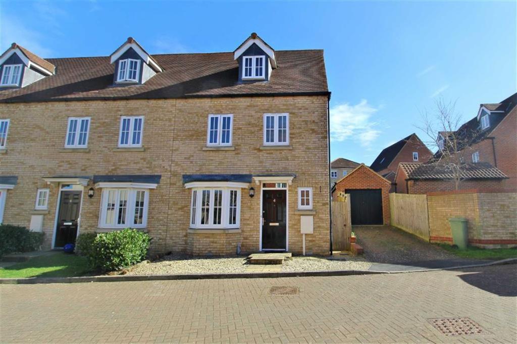 Lockwood Chase, Oxley Park, Milton Keynes, MK4 4 bed terraced house £