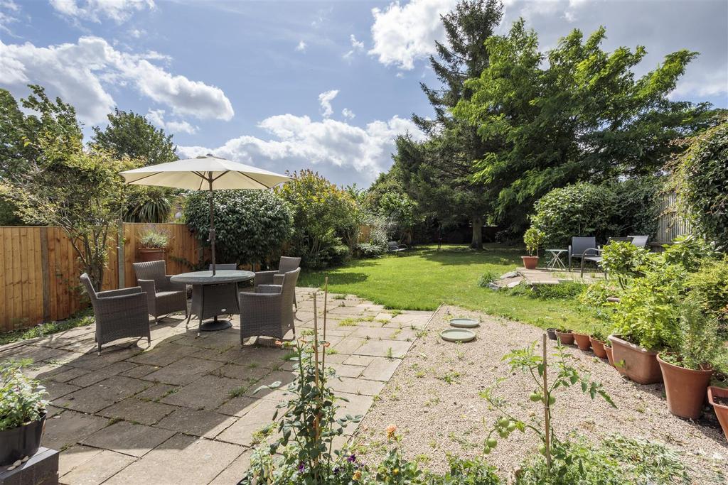 Ring Fence, Shepshed 2 bed bungalow £245,000