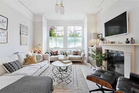 5 bedroom semi-detached house to rent, Geraldine Road, London, SW18