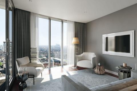 2 bedroom flat for sale, Sky Gardens, Nine Elms, SW8