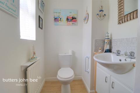 9 Chasewater Drive, Stoke-on-trent, ST6 8GH