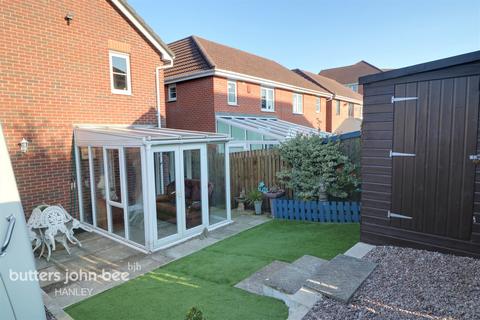 9 Chasewater Drive, Stoke-on-trent, ST6 8GH
