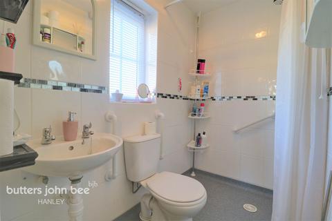 9 Chasewater Drive, Stoke-on-trent, ST6 8GH