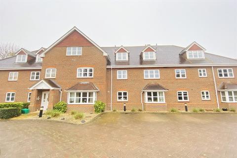 2 bedroom apartment to rent, Sherfield On Loddon