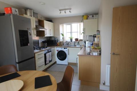 3 bedroom terraced house to rent, Harding Wood, Lightmoor
