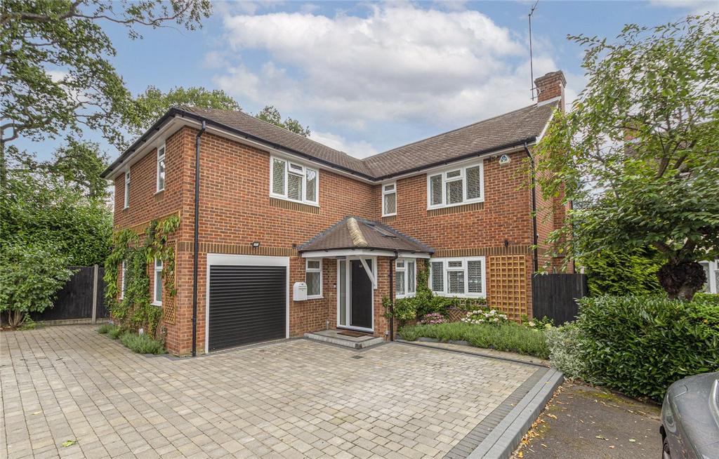 Hazel Road, Park Street, St. Albans 5 bed detached house - £1,095,000