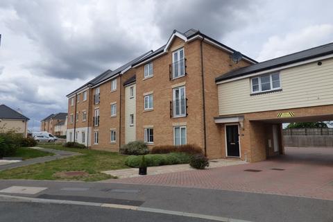 1 bedroom flat to rent, Warwick Crescent, Laindon, Basildon, SS15