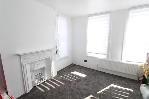 28 North Road, Queenborough, ME11 5EZ