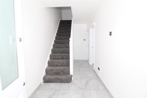 28 North Road, Queenborough, ME11 5EZ
