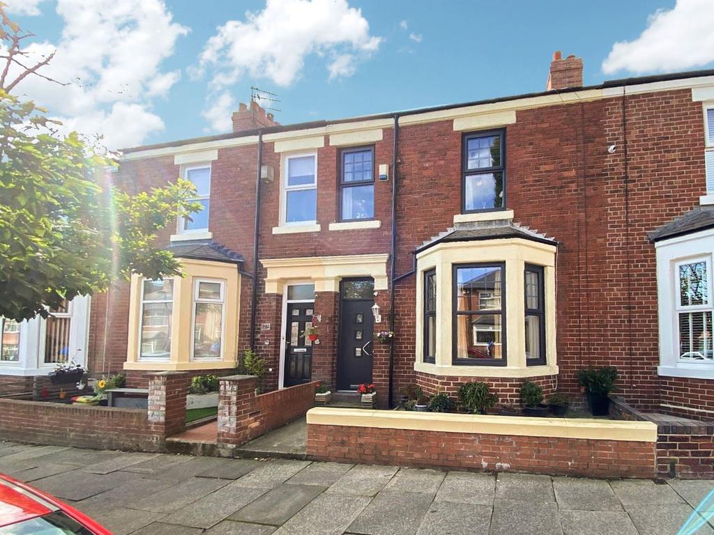 Queen Alexandra Road West, North Shields, Tyne and Wear, NE29 9AD 3 bed