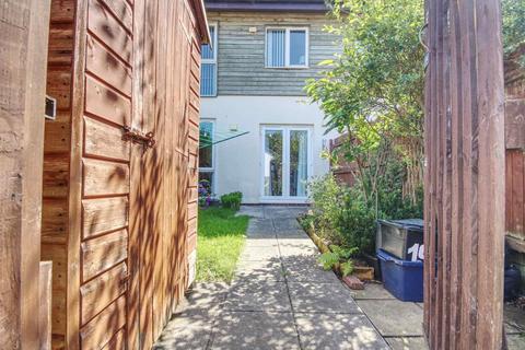 19 Aspen Grove, Fremington, Barnstaple, EX31 3FB