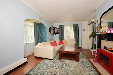 16 Radcliffe Gardens, Carshalton, SM5 4PF