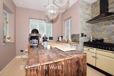 undefined, Redehall Road, Smallfield, Surrey
