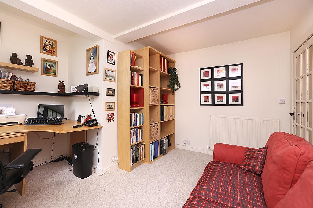 Double Bedroom 3/Office