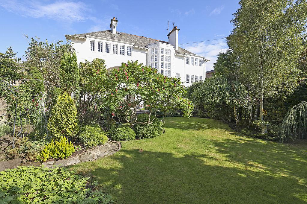 South Facing Garden