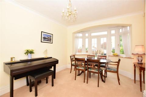 183 Herent Drive, Ilford, IG5 0HH