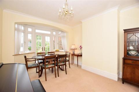 183 Herent Drive, Ilford, IG5 0HH