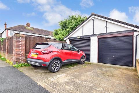 183 Herent Drive, Ilford, IG5 0HH