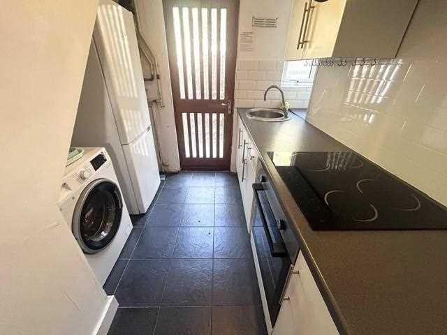 Utility room, utility