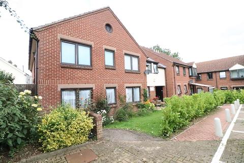 2 Abigail Court, Ongar, CM5 0AZ