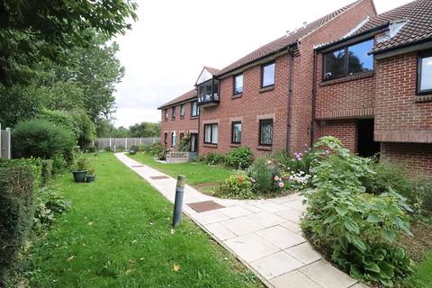 2 Abigail Court, Ongar, CM5 0AZ