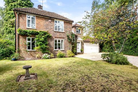 22 Llanvair Drive, Ascot, SL5 9HT