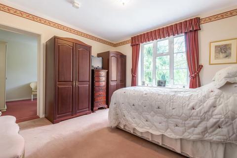 22 Llanvair Drive, Ascot, SL5 9HT