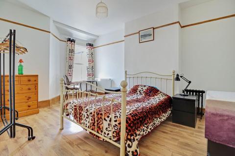 9 Herbert Grove, Southend-on-sea, SS1 2AT