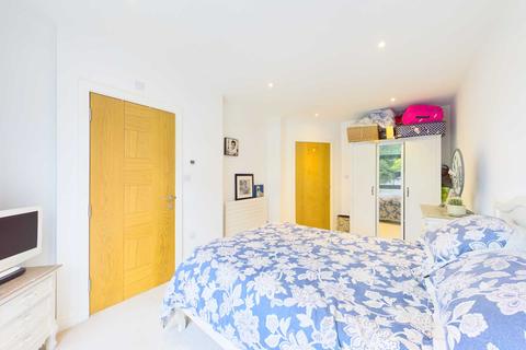 6, Kensington House Corner Hall, Hemel Hempstead, HP3 9YT