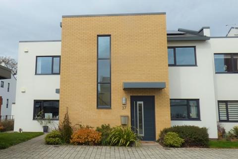 Stunning two bedroom apartment in Topsham