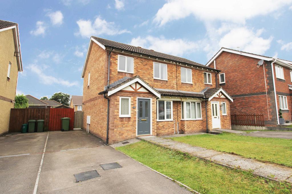 Heol Rhosyn, Llantwit Fardre CF38 2TH 3 bed semidetached house £850