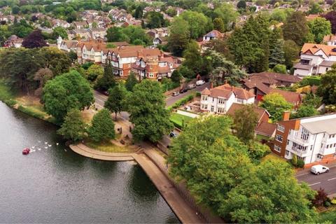 2 bedroom apartment for sale, Marquess Court, Cefn Coed Road, Cyncoed, Cardiff, CF23