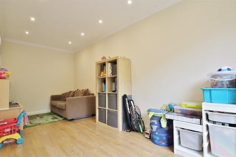 46 Butterfield Drive, Pontprennau, Cardiff, CF23 8NE