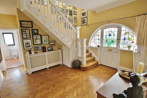 30 Cefn Coed Road, Cardiff, CF23 6AR