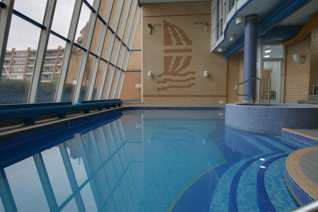 Swimming pool complex