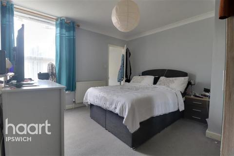 2 bedroom terraced house to rent, Croft Street, Ipswich