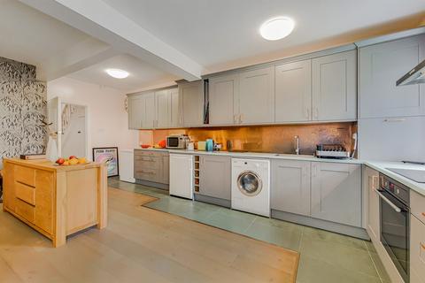 25 Aberfoyle Road, London, SW16 5AA