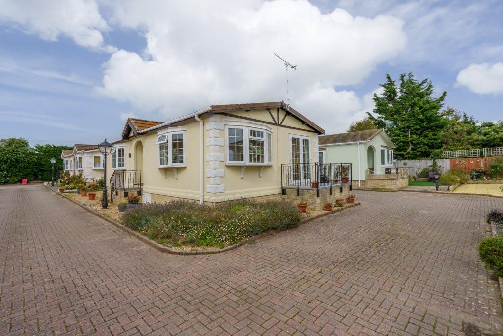 Tilford Drive, Poplars Court, Bognor... 2 bed mobile home £170,000