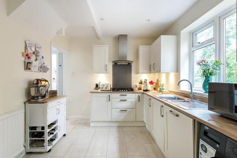 177 Stoke Road, Guildford, GU1 1EY