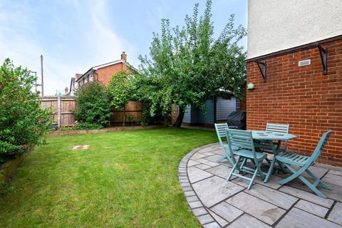 177 Stoke Road, Guildford, GU1 1EY