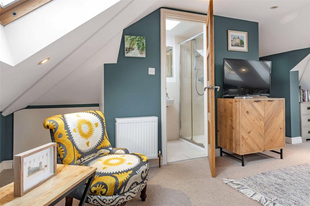 En-Suite To Bed One