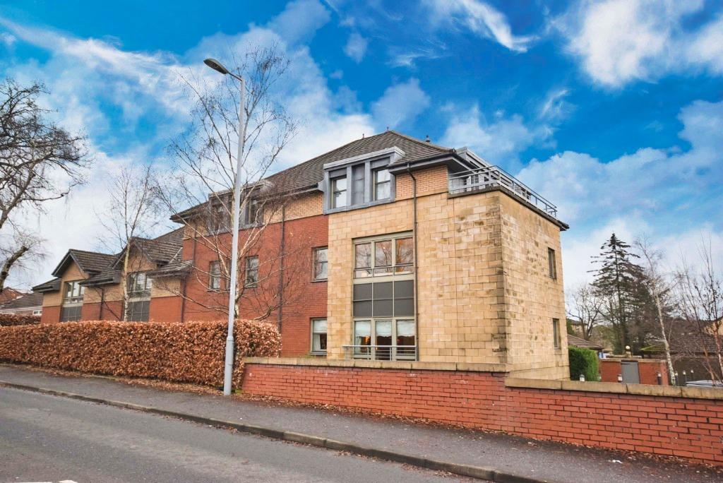 Braidholm Road, Flat 1/1, Giffnock, Glasgow, G46 6DF 2 bed flat £205,000