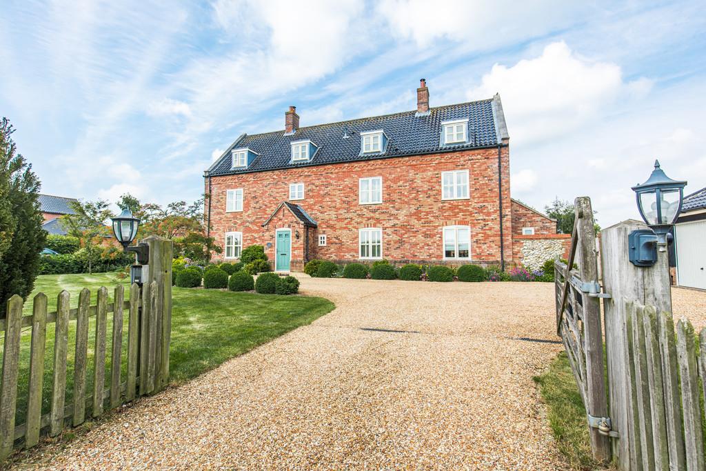 Ashill 6 bed detached house for sale £795,000