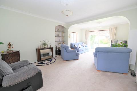 221 Oakdene Road, Orpington, BR5 2AR