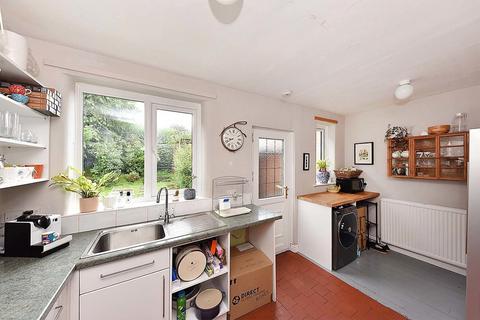 2 bedroom semi-detached house to rent, Sandileigh Avenue, Knutsford